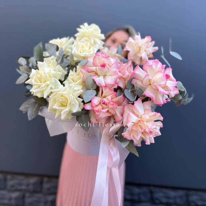 15 Французских роз в боксе в Химкие