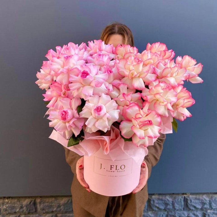 25 Французских роз микс в боксе в Химкие