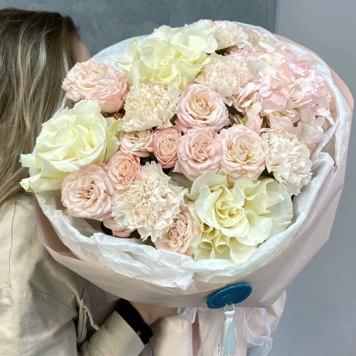 Дизайнерский букет "Джентел" в Химкие