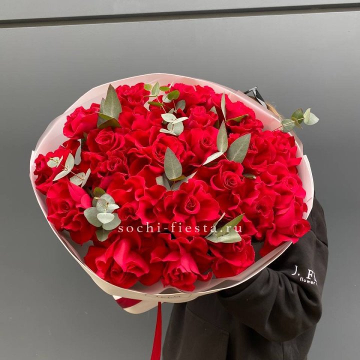 23 Красных французских роз в Химкие