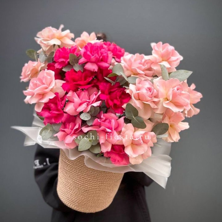 23 Французские розы Микс в боксе в Химкие