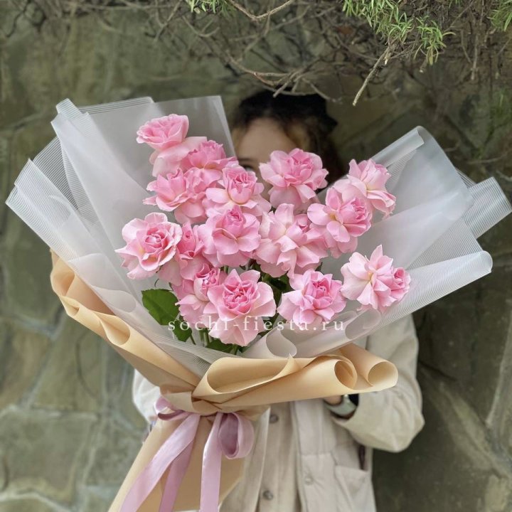 Букет из 15 французских роз Пинк дрим в Химкие
