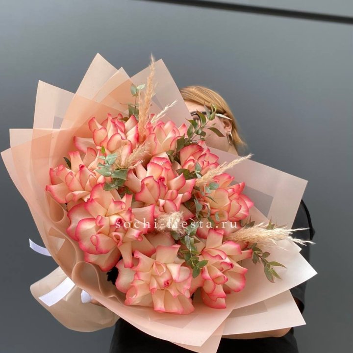 9 Французских роз Джумилия  в Химкие