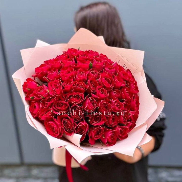 55 кенийских роз в Химкие