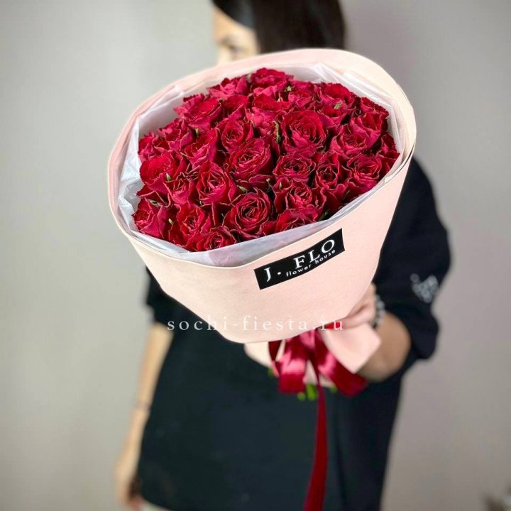 35 кенийских роз в Химкие