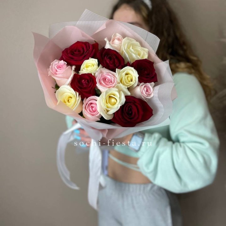 15 роз "Карусель" в Химкие