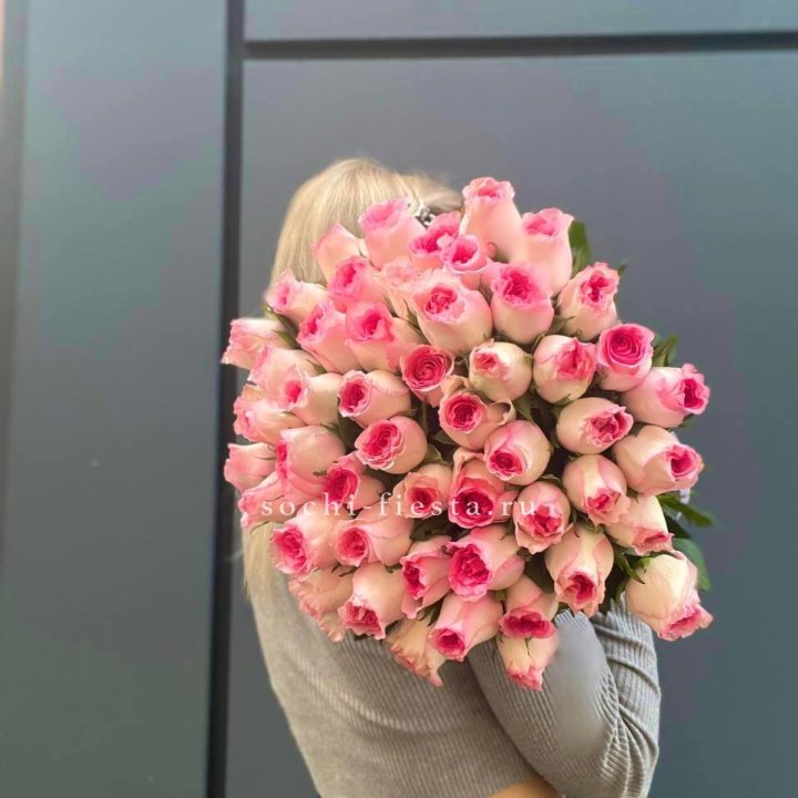 51 розовая роза в Химкие