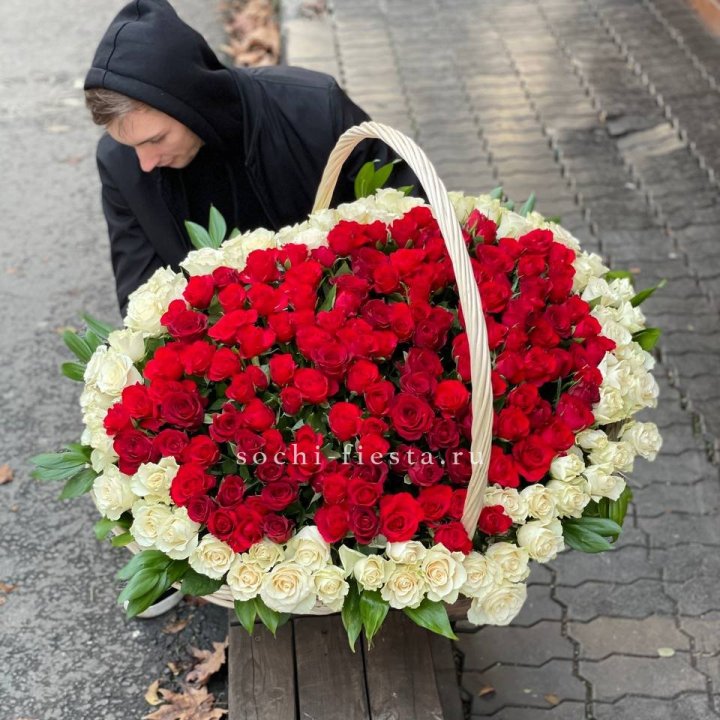 201  роза в корзине   в Химкие