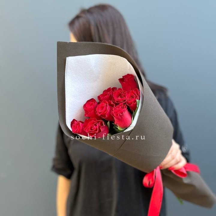 9 красных роз в фоамиране в Химкие