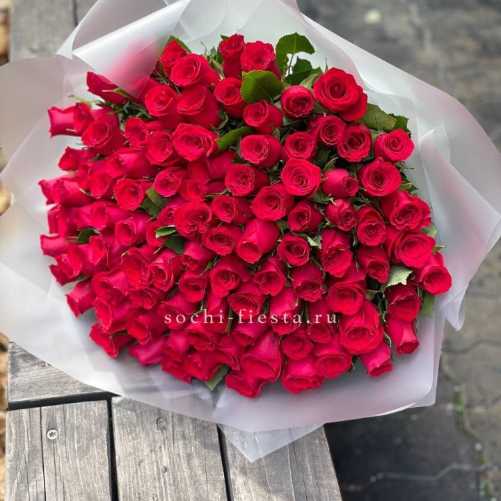 101 красная роза Лолита в Химкие