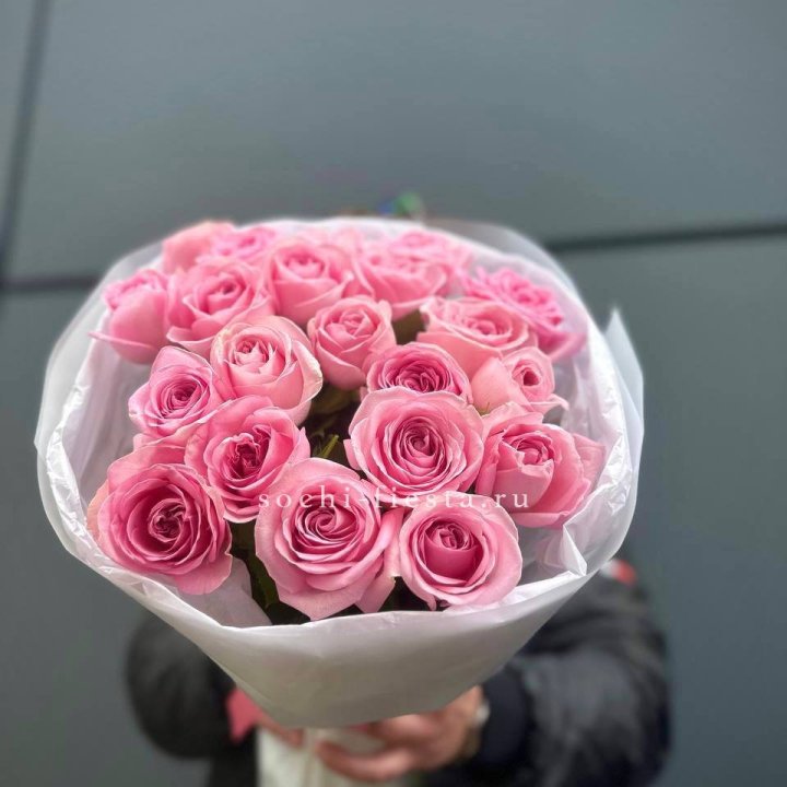 21 Розовая роза в белом в Химкие