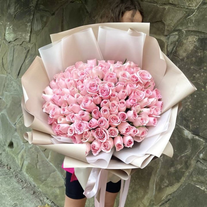 101 нежно-розовая роза Каролина  в Химкие