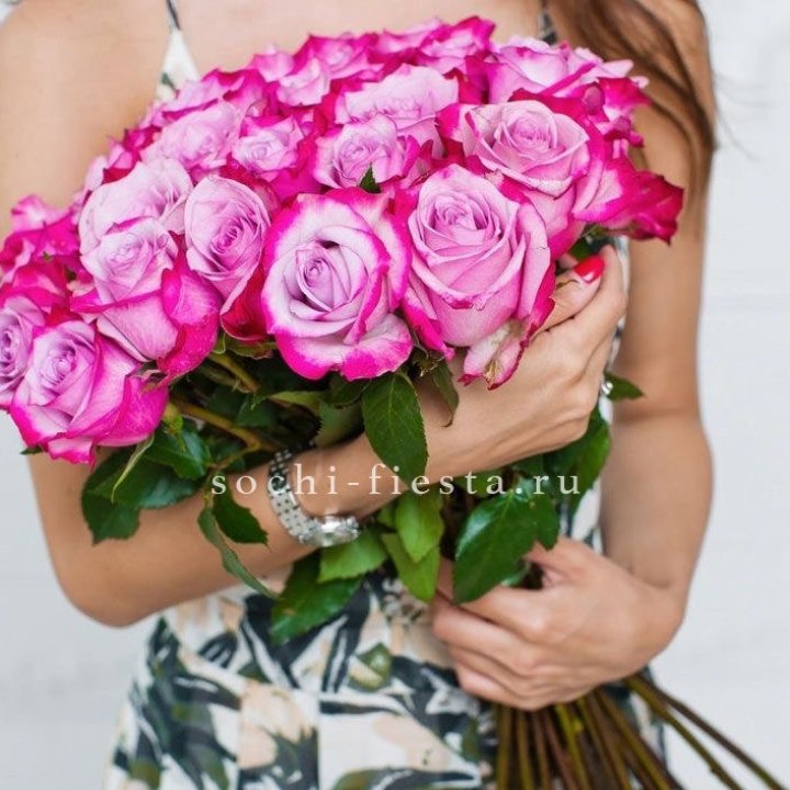 Букет высоких роз Ди перпел в Химкие