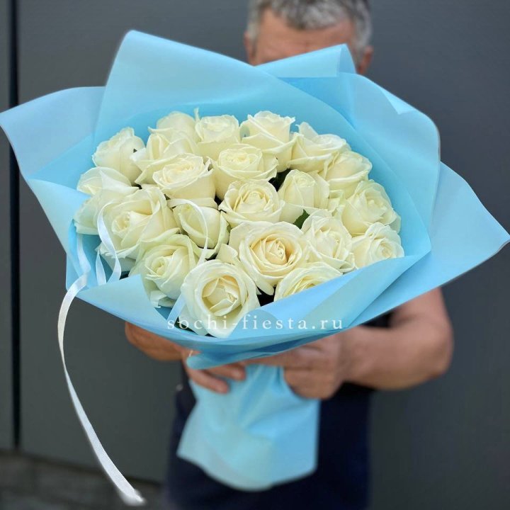 21 белая роза в Химкие