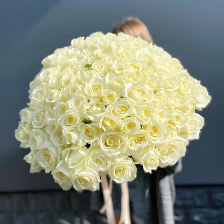 Букет  из 101 белой розы  в Химкие