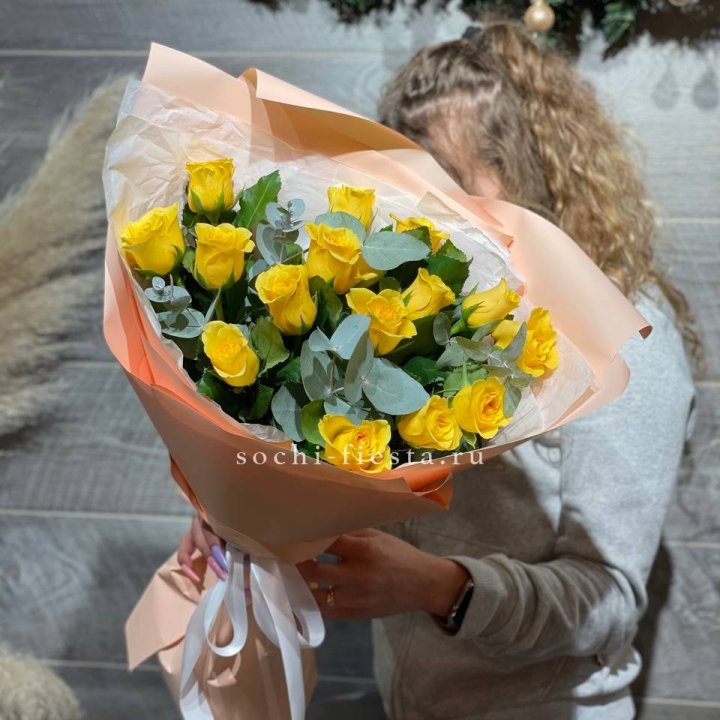 15 желтых роз в Химкие