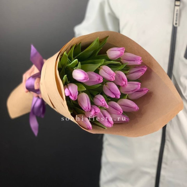 19 розовых  тюльпанов в Химкие