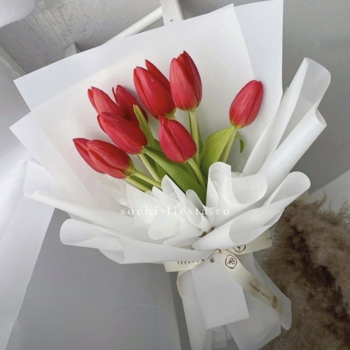 Букет красных тюльпанов в Химкие